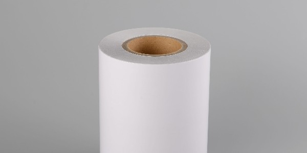 黑（hēi）膠銅版紙不幹膠：遮蓋標簽難題的終極解決方（fāng）案