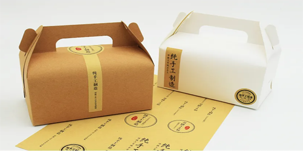 牛（niú）皮紙不幹膠材料標簽的介紹與應用