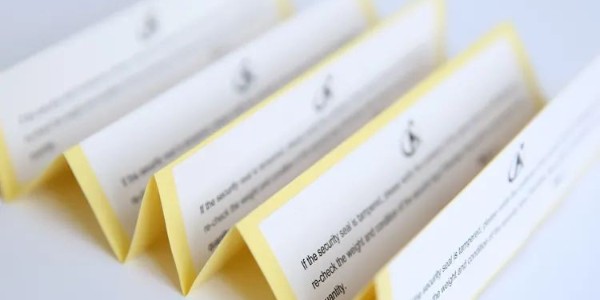 我們一起來了解下易碎紙（zhǐ）不幹膠如何印刷吧