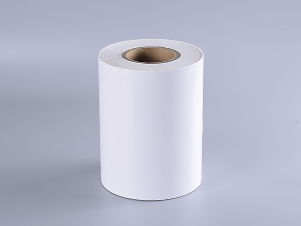 亞（yà）白（bái）PET不（bú）幹膠標簽材料