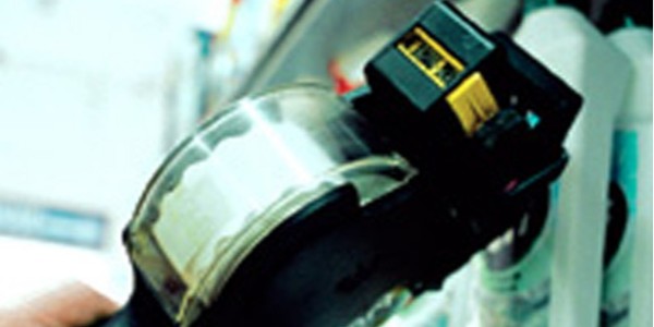 不幹膠材料模切溢膠了（le），怎麽辦好？